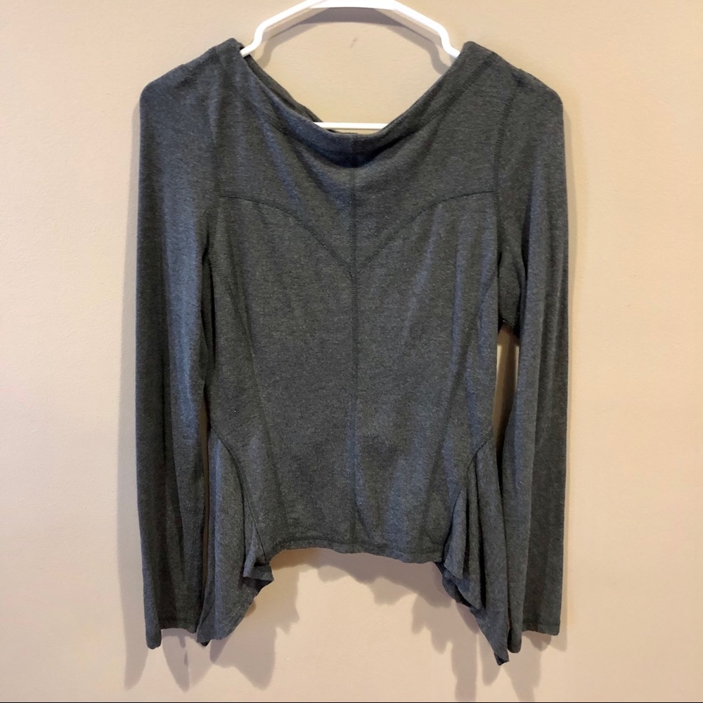 Karma Open Ruffle Back Work Out Top - Picture 2 of 5